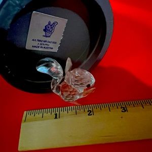 Swarovski crystal squirrel, mint in box, retired figurene